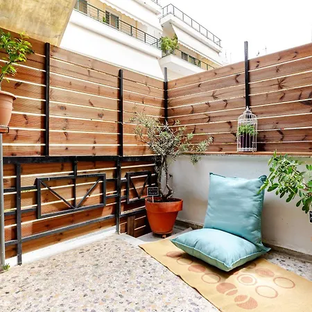 Kalamata's Urban Oasis With Private Balcony Σπίτι διακοπών *